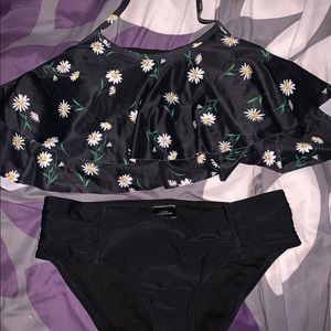 daisy bikini (never wore)